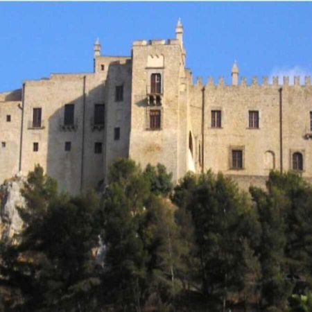 Casa Vacanza A 11 Km Dall'Aeroporto Di Palermo คารินิ ภายนอก รูปภาพ