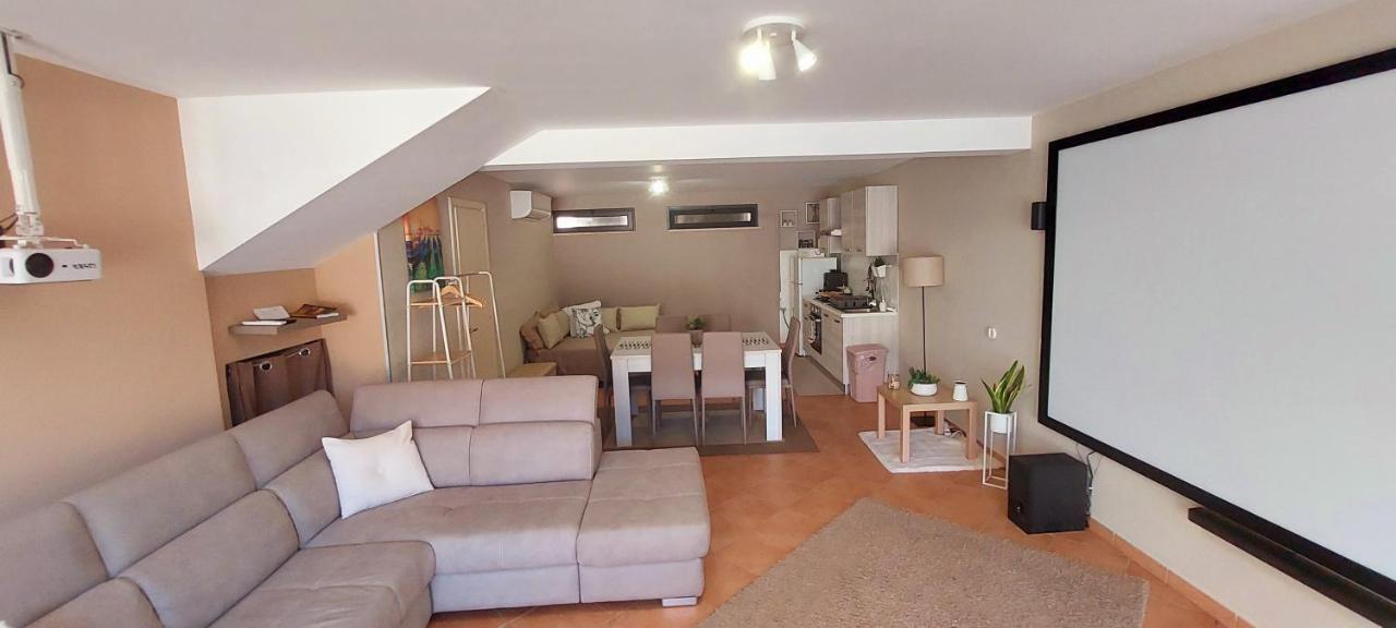 Casa Vacanza A 11 Km Dall'Aeroporto Di Palermo คารินิ ภายนอก รูปภาพ