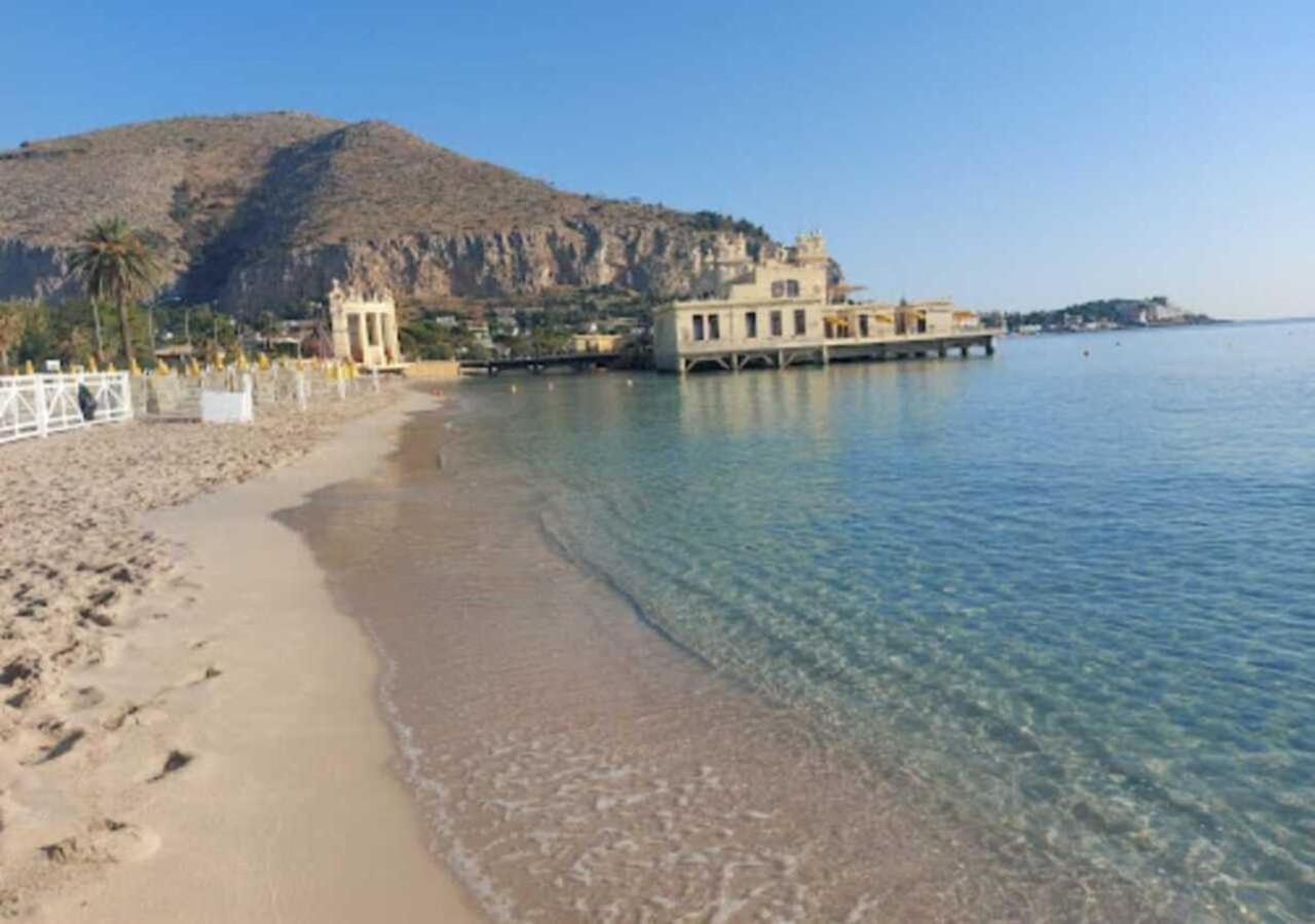Casa Vacanza A 11 Km Dall'Aeroporto Di Palermo คารินิ ภายนอก รูปภาพ